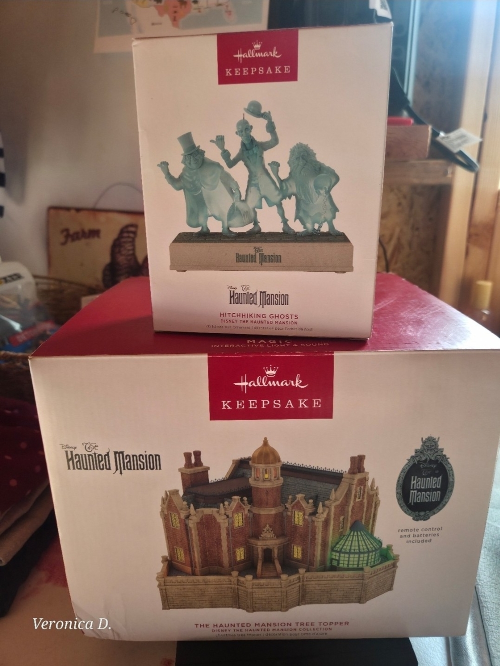 Hallmark Disney The Haunted Mansion Tree Topper & Hitchhiking Ghosts Ornaments